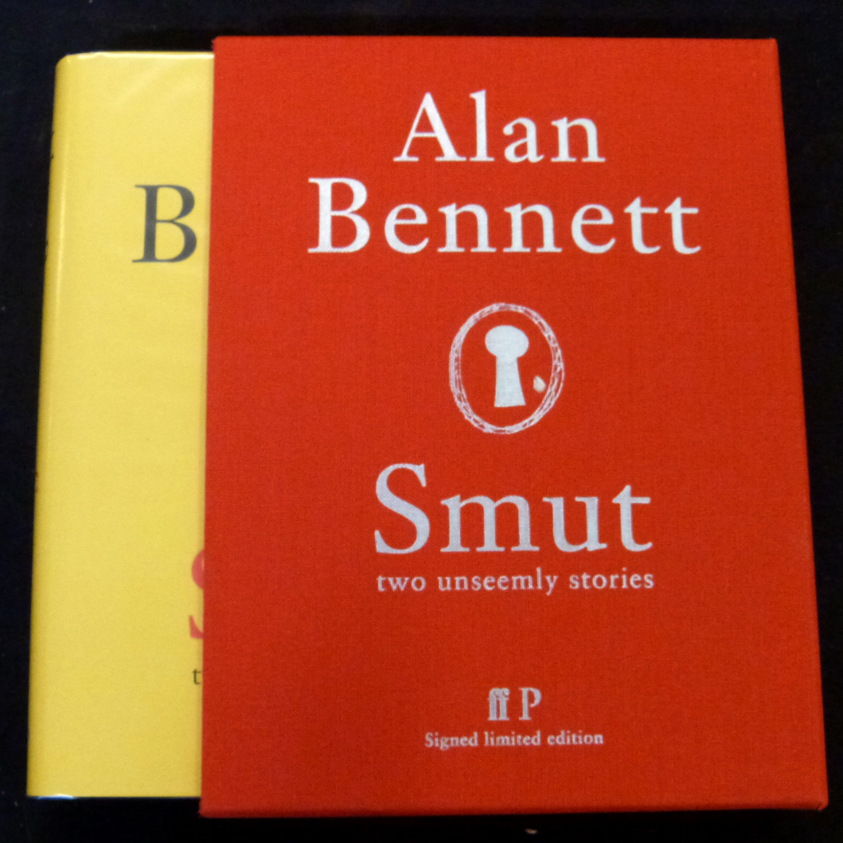 ALAN BENNETT: SMUTS, TWO UNSEEMLY STORIES, London, Faber & Faber and Profile Books, 2011 (2000), 1st