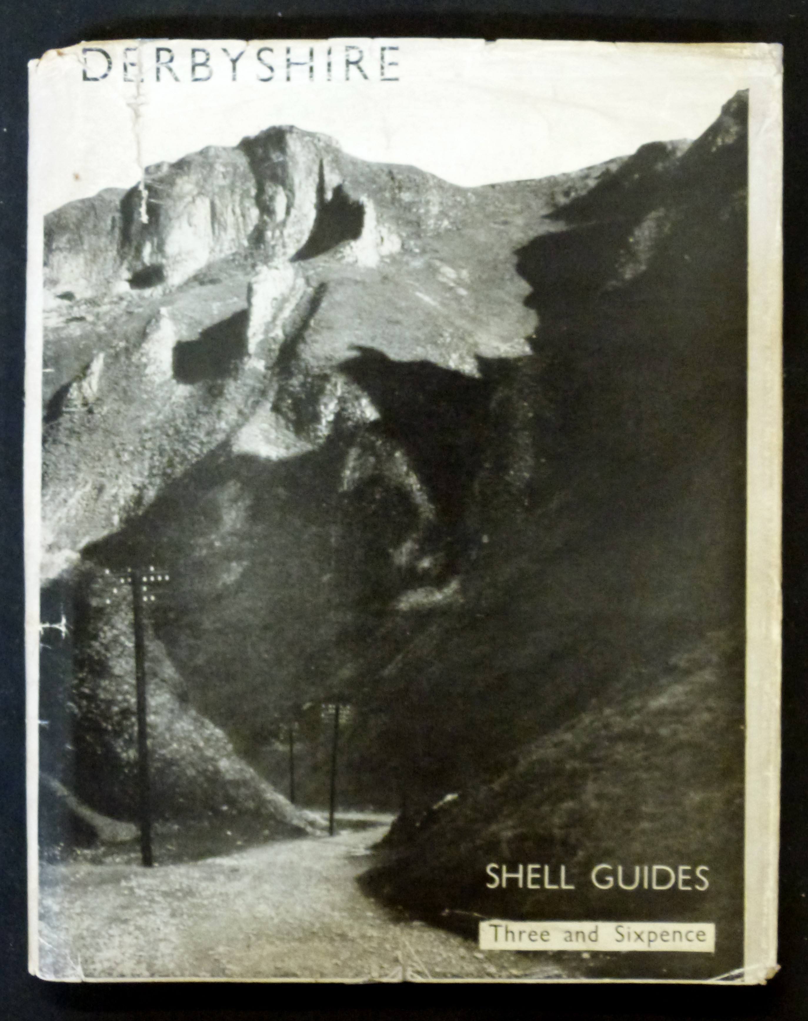 CHRISTOPHER HOBHOUSE (ED): SHELL GUIDE TO DERBYSHIRE..., London, Faber & Faber, [1939], 1st