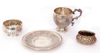 Mixed Lot: small Victorian silver sugar bowl, the lower body wrythen fluted to a spreading foot, 4cm