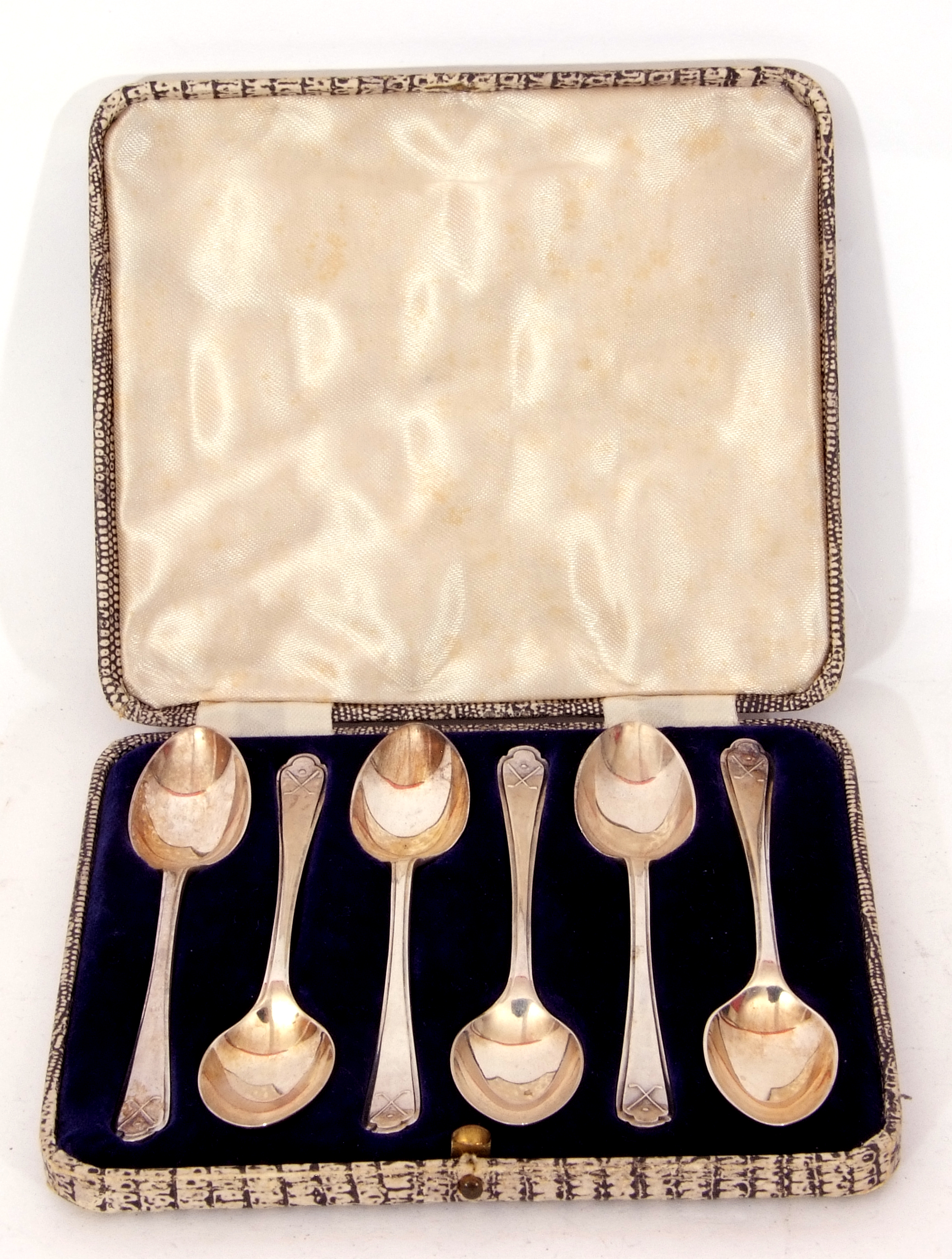 George V cased matching six silver golf tea spoons with embossed crossed golf clubs and ball at - Image 2 of 2