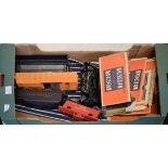 Post war American Lionel electric '0' gauge train set in very good condition comprising 1 x 2-6-2