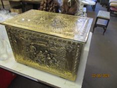 BRASS MOUNTED COAL BOX, WIDTH APPROX 46CM