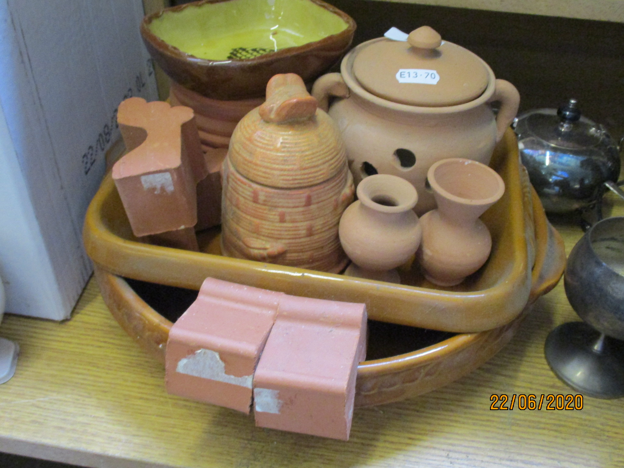 COLLECTION OF VARIOUS TERRACOTTA AND OTHER KITCHEN WARES