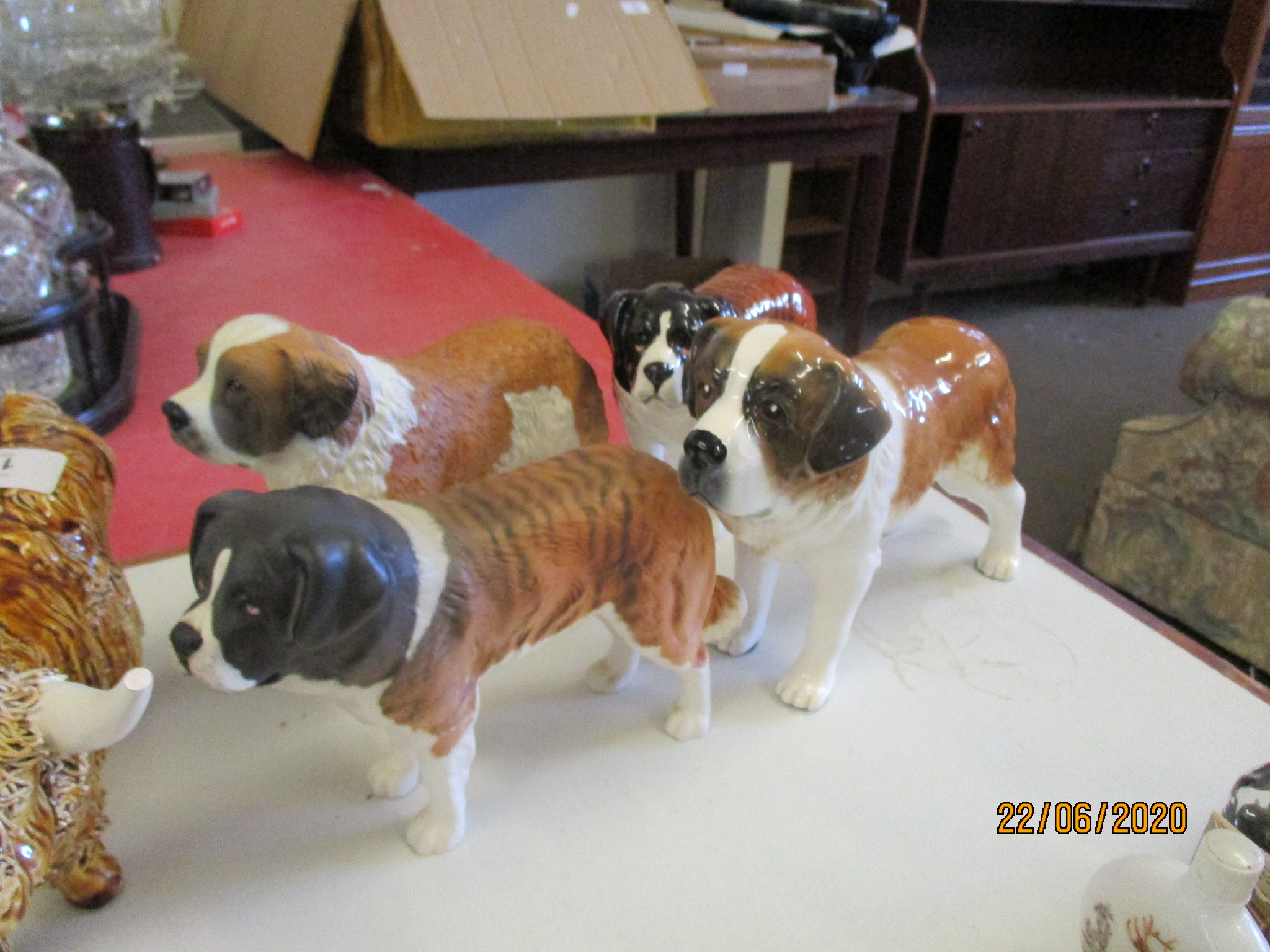 COLLECTION OF DOG AND COW FIGURES - Image 3 of 3