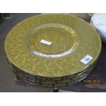 QUANTITY OF GLASS DINNER PLATES, EACH DIAM APPROX 35CM