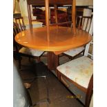 CIRCULAR EXTENDING DINING TABLE TOGETHER WITH FOUR UPHOLSTERED CHAIRS, DIAM APPROX 100CM