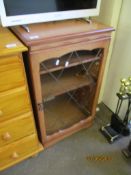 GLAZED HI-FI CABINET, WIDTH APPROX 50CM