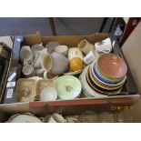 BOX CONTAINING GOOD QUANTITY OF VARIOUS HOUSEHOLD AND VINTAGE CERAMICS