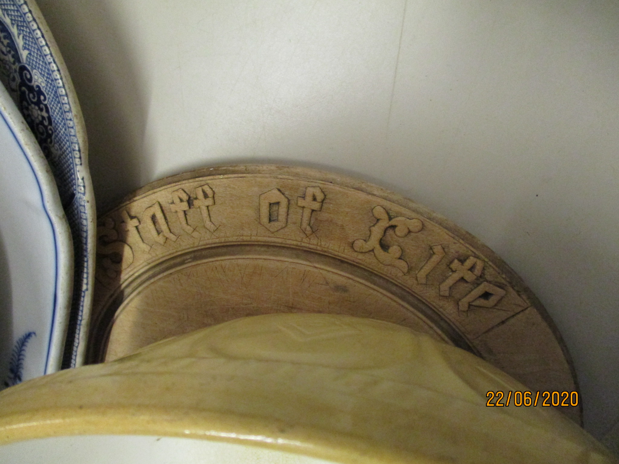 QUANTITY OF VARIOUS BLUE AND WHITE CHINA INC MEAT PLATES, TOGETHER WITH A GREEN & CO STONEWARE - Image 4 of 4