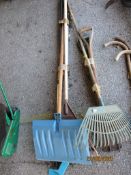 QUANTITY OF VARIOUS GARDEN RAKES, SNOW SHOVELS ETC