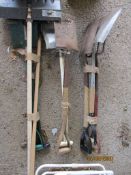 QUANTITY OF VARIOUS SPADES, FORKS AND OTHER GARDEN TOOLS