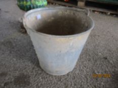 GALVANISED BUCKET