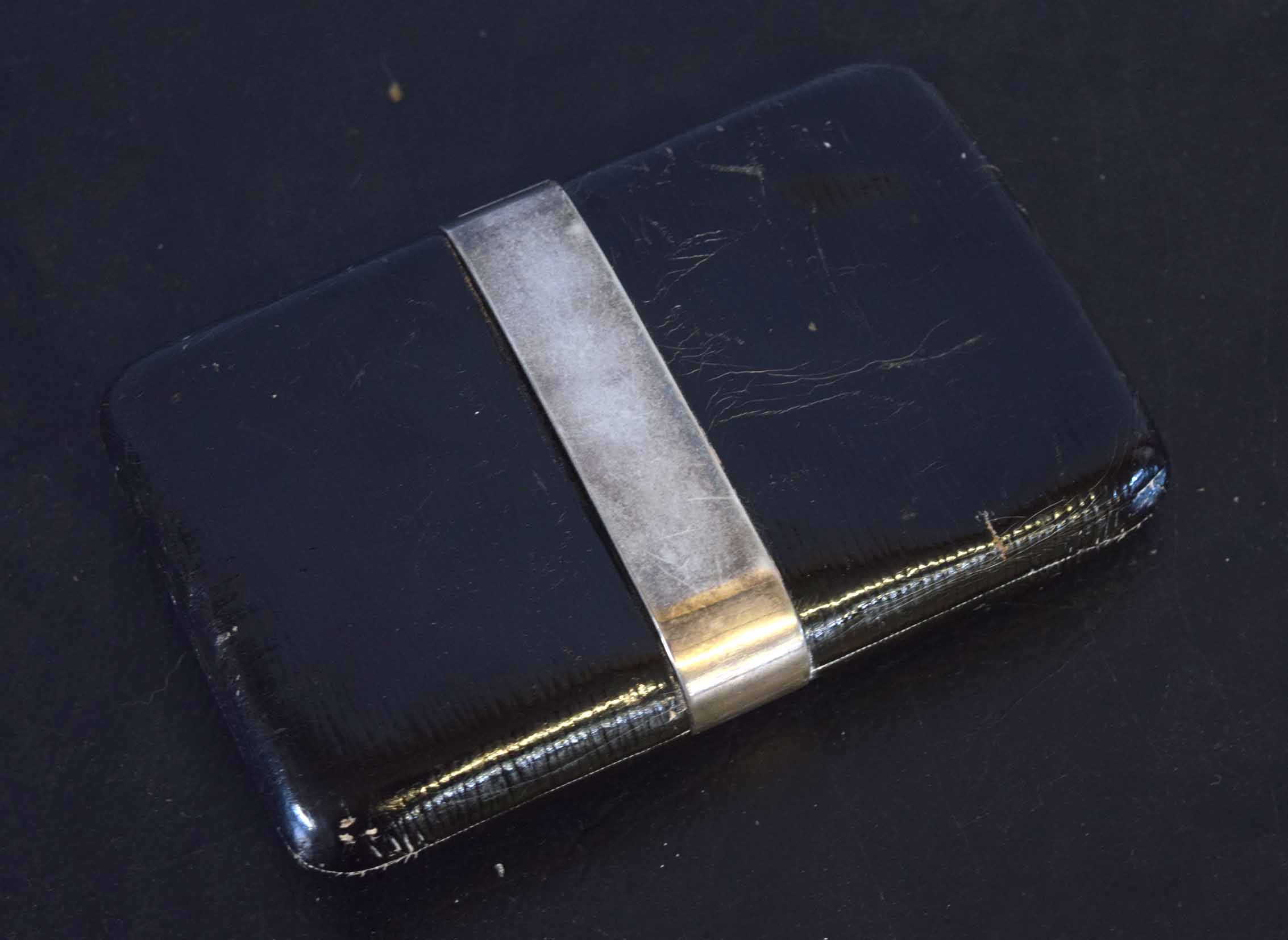 Vintage leather cigar case with sterling silver mount, 15cm long