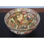 Chinese porcelain bowl decorated in famille rose style, 26cm diam