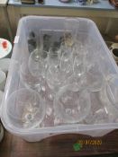 PLASTIC BOX OF VARIOUS DRINKING GLASSES ETC