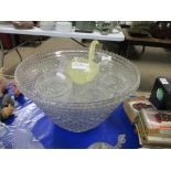 MODERN GLASS PUNCH BOWL AND DRINKING CUPS, OTHER DRINKING GLASSES, TAZZA ETC