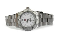 Gent's last quarter of 20th century Tag Heuer stainless steel cased "Professional" quartz movement