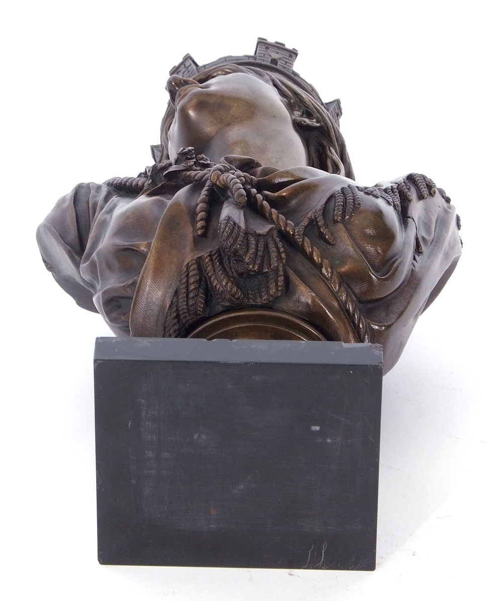 Bronze half-length sculpture depicting the Iceni warrior Queen Boudicca, crowned with a ruined - Image 5 of 5