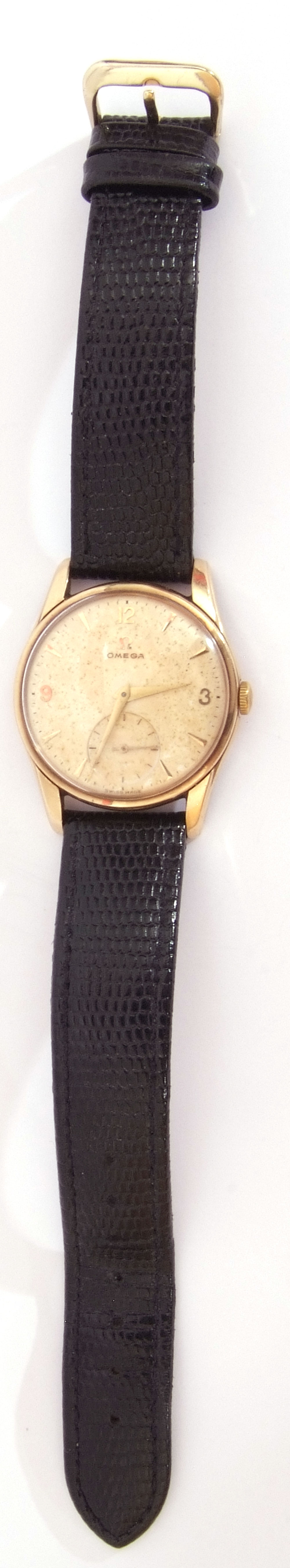 Gent's third quarter of 20th century 9ct gold cased wrist watch with gold hands to a discoloured - Image 3 of 4