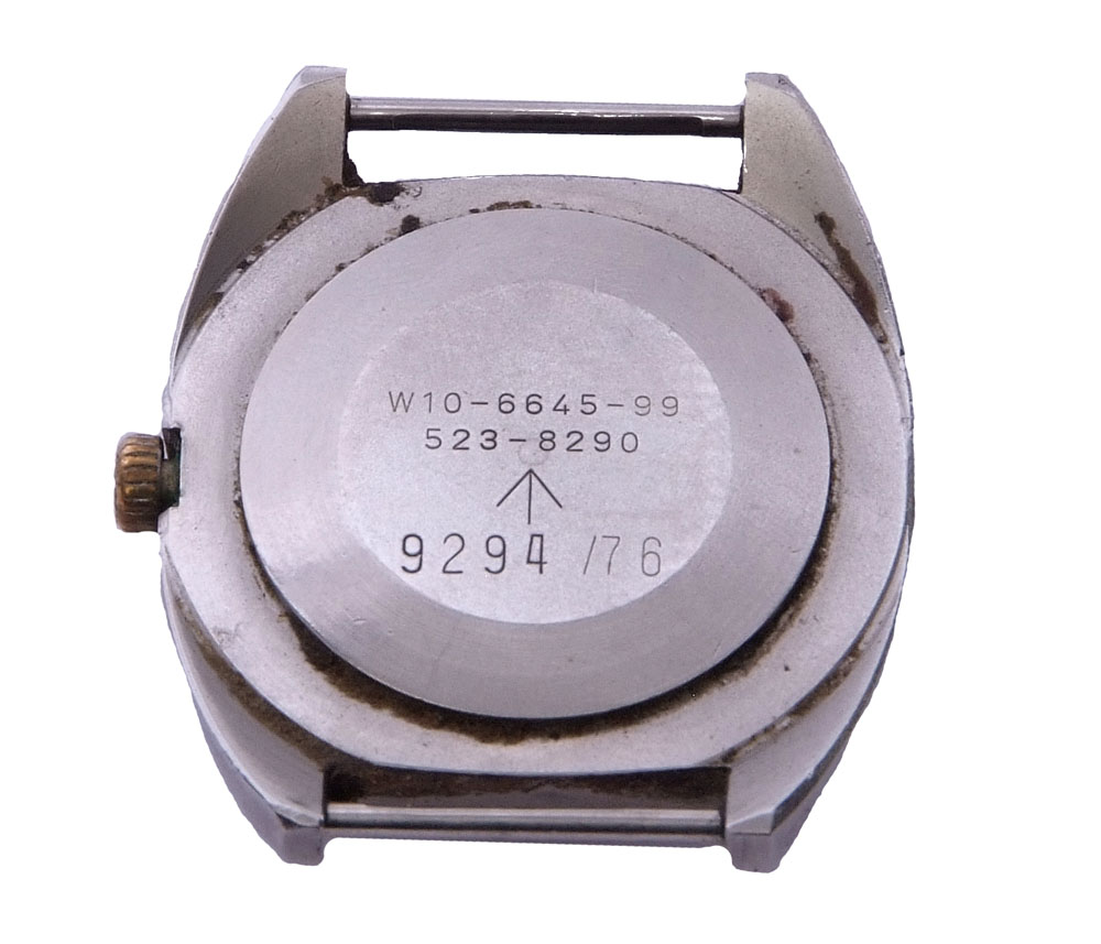 CWC Military steel wrist watch dated verso '76, having luminous hands, luminous Arabic numbers to - Image 2 of 4