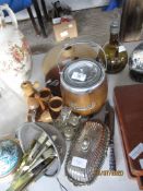 COLLECTION OF VARIOUS PLATED WARES INCLUDING CRUET SET, GOOD QUALITY ART NOUVEAU SALT SPOON ETC