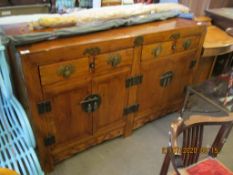 REPRODUCTION ORIENTAL SIDEBOARD