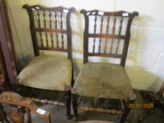 PAIR OF 19TH/20TH CENTURY LANCASHIRE STYLE SPINDLE BACK DINING CHAIRS WITH RING TURNED FRONT