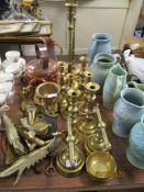 VARIOUS COPPER AND BRASS WARE INCLUDING CANDLESTICKS ETC