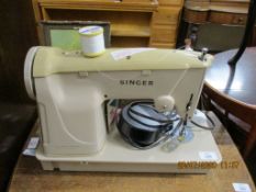 VINTAGE SINGER ELECTRIC SEWING MACHINE