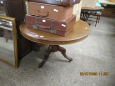 LATE 19TH CENTURY CIRCULAR HALL TABLE, DIAM APPROX 102CM (TOP SPLIT)