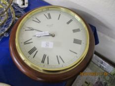 MODERN QUARTZ WALL CLOCK, DIAM APPROX 32CM