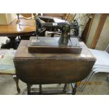 VINTAGE SINGER HAND TURNED SEWING MACHINE