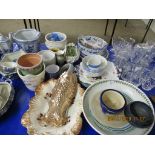 QUANTITY OF VARIOUS VINTAGE CERAMICS INCLUDING CORNISH WARE CREAM JUG ETC