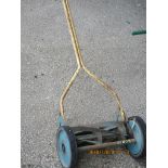 PUSH ALONG GRASS CUTTER