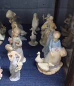 Group of Continental porcelain Lladro style figures (qty)