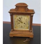 Early 20th century oak cased mantel clock, 35cm high