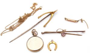 Mixed Lot: to include a 9ct gold horseshoe pendant, a 9ct stamped trace chain (broken), a 9ct