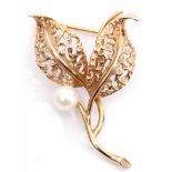 9ct gold and cultured pearl spray brooch, a design with two pierced entwined leaves highlighted