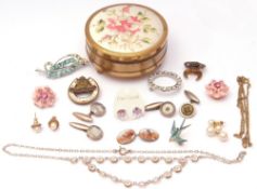 Vintage gilt metal dressing table lidded box to include brooches, necklaces etc