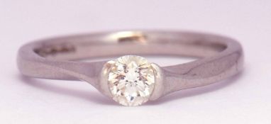 Precious metal single stone diamond ring, the brilliant cut diamond approx 0.33ct suspended