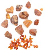 Quantity of amber, specimens/rough (Baltic), 100gms, together with small polished vintage beads