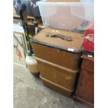 VINTAGE TRAVELLING TRUNK, WIDTH APPROX 78CM