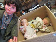 BOX OF MIXED 60S AND LATER DOLLS INCLUDING A VERY LARGE SUITED EXAMPLE