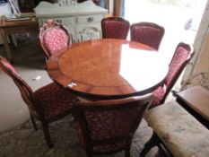 IMPRESSIVE AND HIGHLY POLISHED CIRCULAR DINING TABLE, DIAM APPROX 120CM TOGETHER WITH A SET OF