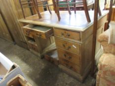 LEATHER TOPPED TWIN PEDESTAL DESK (A/F) WIDTH APPROX 128CM