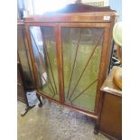 MID-20TH CENTURY BOW FRONT CHINA CABINET, WIDTH APPROX 85CM, WITH TYPICAL DECO STARBURST DESIGN TO