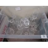 BOX OF MIXED GLASS WARE INCLUDING DECANTER, BRANDY GLASSES ETC