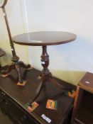 REPRODUCTION MAHOGANY PEDESTAL TABLE, 48CM DIAM