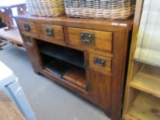 MODERN CHINESE HARDWOOD SIDEBOARD, CENTRAL DOUBLE DOOR CUPBOARD, FLANKED EITHER SIDE BY TWO SMALL