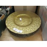 QUANTITY OF GLASS DINNER PLATES, EACH DIAM APPROX 35CM